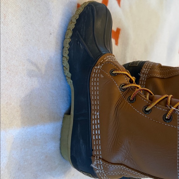 LL BEAN CLASSIC DUCK BOOTS like new condition newly purchased from Bean - Picture 7 of 10